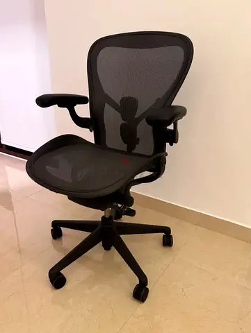 Herman Miller Aeron Remastered size B fully loaded like new