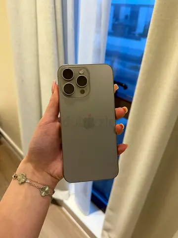 iPhone 15 Pro Max titanium - Good Condition
