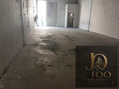 مستودع للإيجار | موقع مميز خلف السوق الصيني | كهرباء 28 كيلووات | الجرف 1