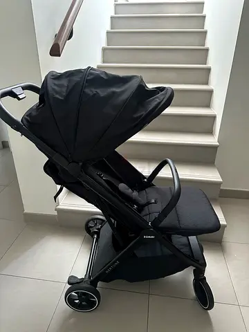 Travel stroller