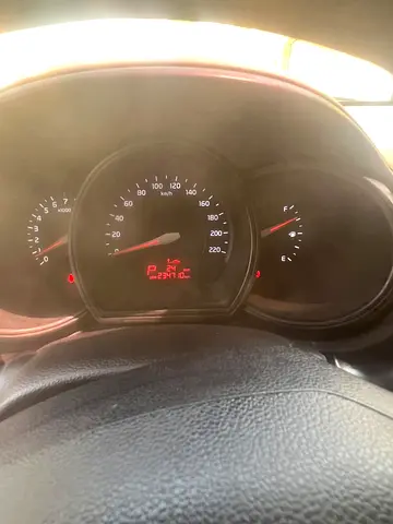 2013 KIA RIO 照片 3