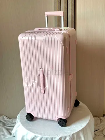 RIMOWA ESSENTIAL TRUNK PLUS SUITCASE