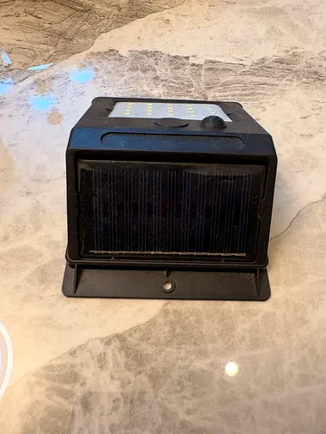 Solar-powered outdoor camping light (small)