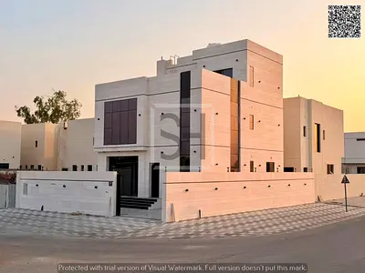 فيلا للبيع بموقع مميز مقابل الخدمات وشارع الشيخ محمد بن زايد.