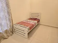 Ladies Bedspace Center Point Metro 1 Minute Furnished Indians Only