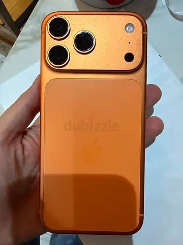 iPhone 17 Pro Max 256 GB with Apple Care Plus and case