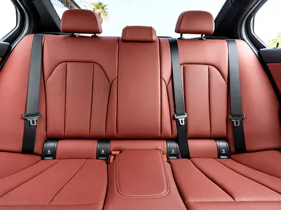 صورة مصغرة 13 لـ 2024 BMW 3-SERIES