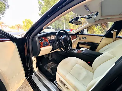 2010 ROLLS-ROYCE GHOST — миниатюра 12