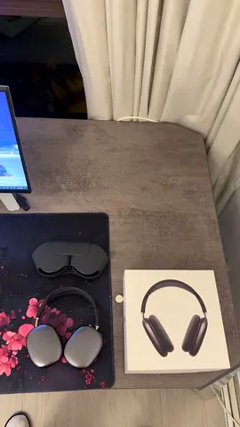 AirPods Max gen 1