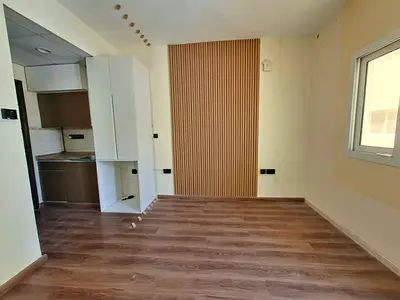 Seprate kitchen studio just in 17k ready to move only for family