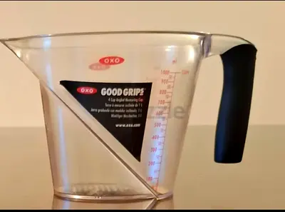 4 Cup Angeld Measuring Plastic Cup كوب قياس زاوي بسعة ٤ أكواب