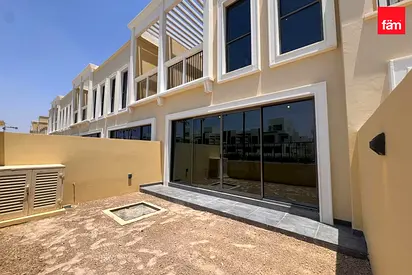 Single Row | Amazing Deal | Near Lagoon