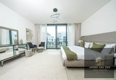 Villa for annual rent in a prime location, fully furnished to hotel standards. Features include 5 master bedrooms, 7 bathrooms, a swimming pool, a gar