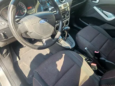 2011 FORD FIGO 照片 3