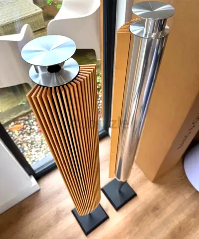 Brand new pair of bang olufsen Beolab 18 speaker silver and oak color