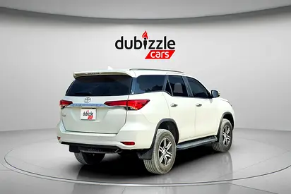 2019 Toyota FORTUNER photo 6