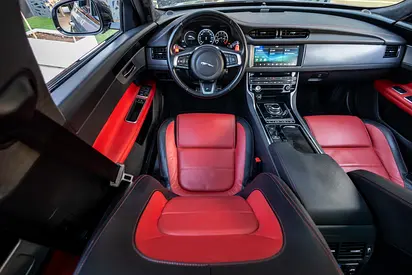 2020 Jaguar XF — миниатюра 14