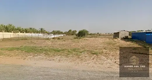 أرض تجارية للبيع في الحليو 2 عجمان على شارع رئيسي بموقع استثماري مميز وقريبة من المناطق السكنية والخدمات الرئيسية بسعر 3.3 مليون درهم