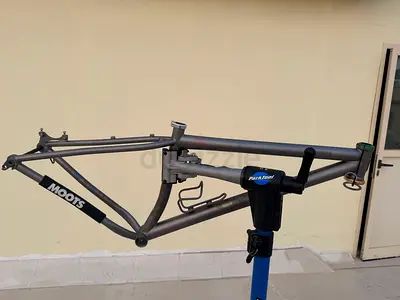 Moots Womble 40th Anniversary Titanium MTB Frame – Size S – Hunter Finish
