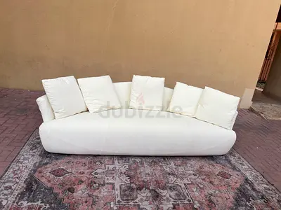 High end quality Giorgetti Italian Sofa Brand New Conditions