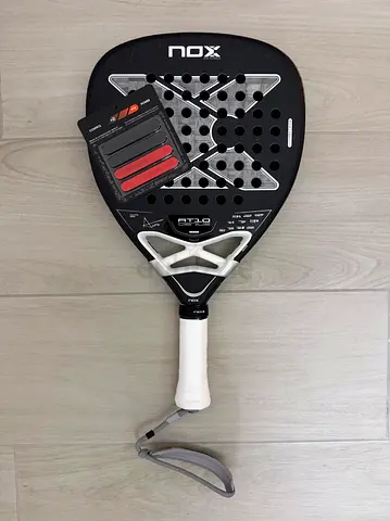 NOX AT10 Luxury Genius Attack 18K Alum 2026 Padel