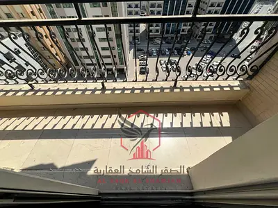 أفخم 3 غرف وصالة بالقاسمية الند بمساحات كبيرة وإطلالة مباشرة على سوق الذهب مع غرفة خادمة وبلكونة وخزائن بالحائط وباركن مجاني وتأمين مؤجل و6 دفعات
