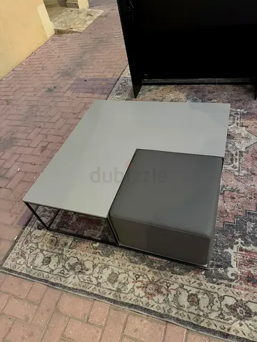 Stylish Comfort,  B&B Italian Coffee table Like brand new