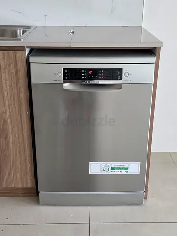 Bosch Series 4 Three Racks Dishwasher Excellent Condition