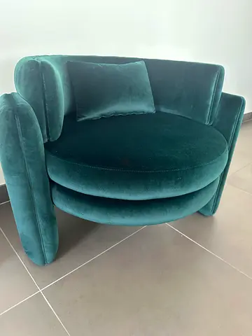Elegant velvet armchair