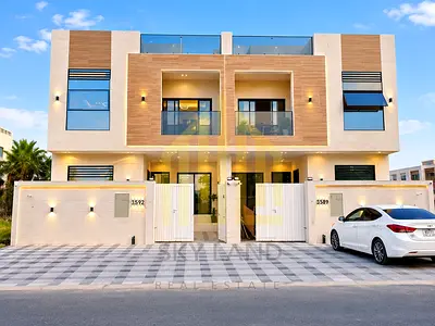 Townhouse - Good location - Fees included - 3 floors - Excellent price