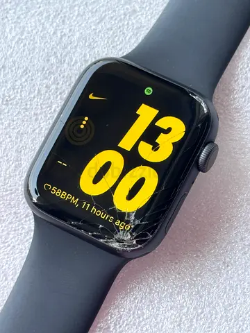 Original Apple Watch Series 5 44mm with black sport band with charger without box (Broken glass LCD)