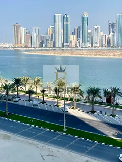 SEA VIEW | PRIME LOCATION | MAIDROOM | WARDROBE | BRIGHT APARTMENT