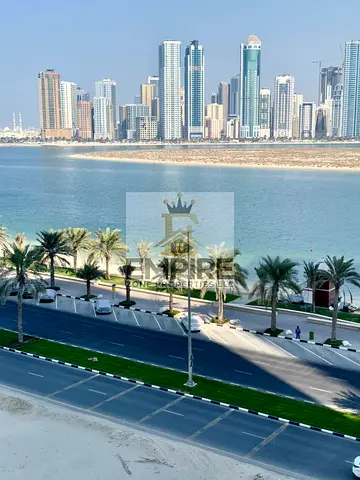 SEA VIEW | PRIME LOCATION | MAIDROOM | WARDROBE | BRIGHT APARTMENT