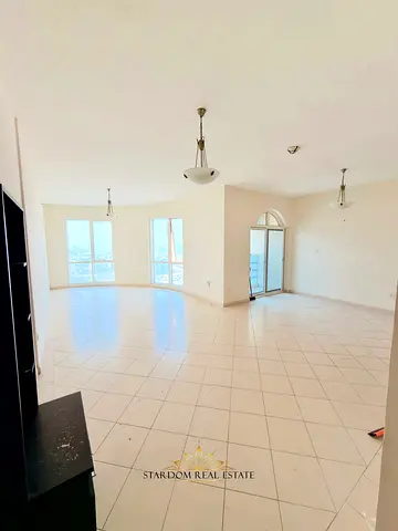 Spacious 2BR Apartment | Lago Vista A | Downtown City View | Unfurnished