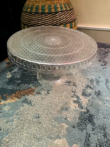 Cake stand