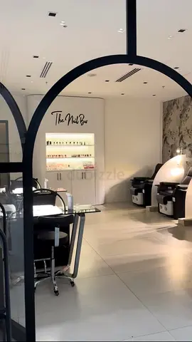 صالون نسائي مجهز بالكامل للتنازل | Fully Fitted Ladies Salon