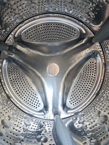LG washing machine 7 kg Available