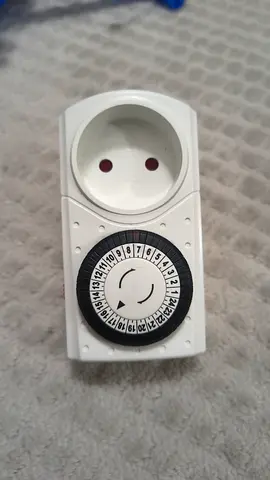 Mechanical Plug-in Timer Socket — 24-hour Dial Timer (Used)