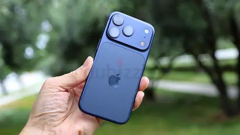 Iphone 17 pro max 1 TB with 10 months warranty