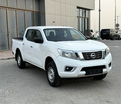 2020 Nissan navara SE 4x2 gcc in perfect condition