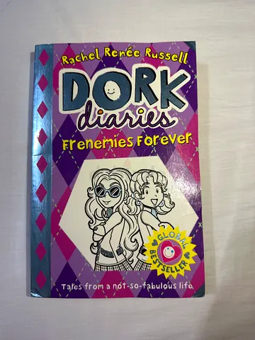Dork Diaries: Friends Forever (Rachel Renée Russell) - paperback