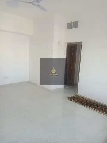 متاح للايجار اول ساكن غرفه وصاله