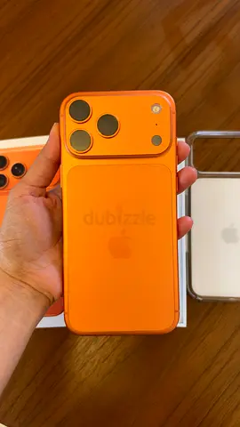 Apple iPhone 17 Pro Max 256 in Cosmic Orange with Box, Cable, Clear Case 98% Battery Perfect