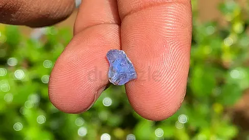 Natural blue sapphire
