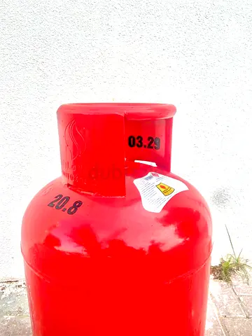 11kg and 22kg Red LPG Gas Cylinder - Good Condition