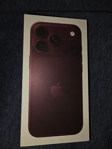 Iphone 18 pro burgundy Tra