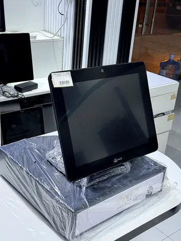 Ncr pos with cash box and life time software
