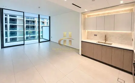 Lowest Price| Ready to move| High Floor | Pool View