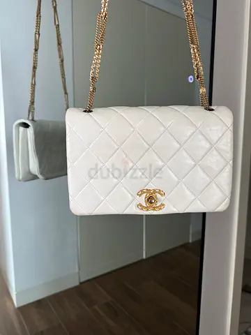 Original Chanel bag White quilted chain-strap shoulder bag with gold-tone clasp with invoices