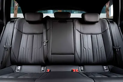 2025 AUDI RS6 缩略图 12